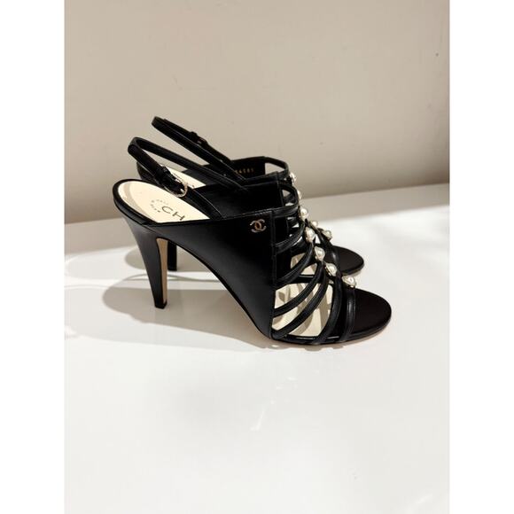 NWOT Chanel Leather Embellished Pearl Slingback Sandals Black Women's Size EU 41 - Picture 4 of 9